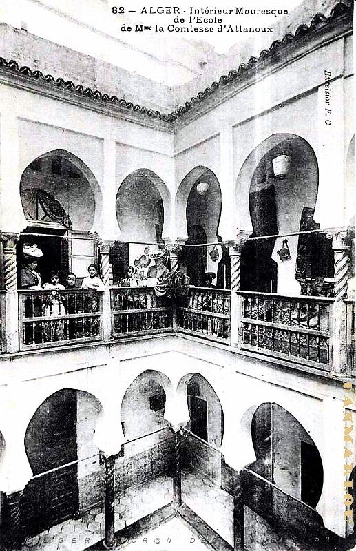 2388- Alger - Ecole de la Comtesse d'Attanoux.jpg